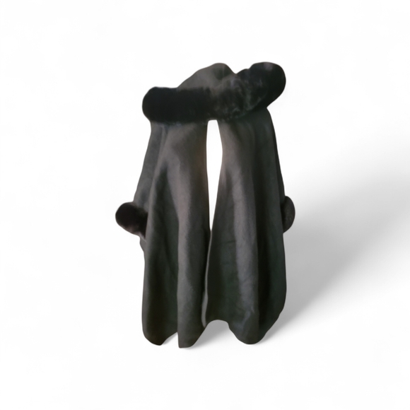 Vince Camuto Black Fur-Trimmed Cape One Size New With Partial Tags - Picture 3 of 6